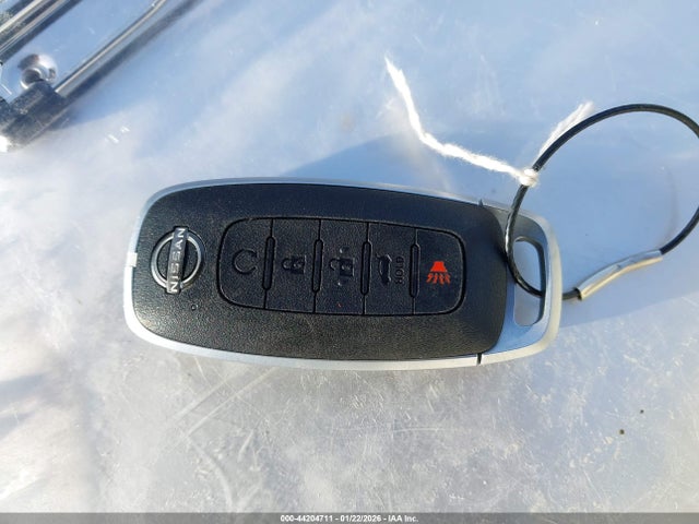 JN8BT3BA5SW009563 Nissan Rogue Sv Fwd