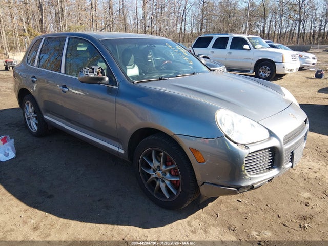 2005 PORSCHE CAYENNE WP1AC29P45LA92015