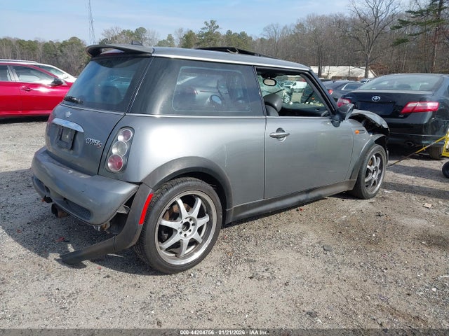 2004 MINI COOPER S WMWRE33484TD75714 Photo 3