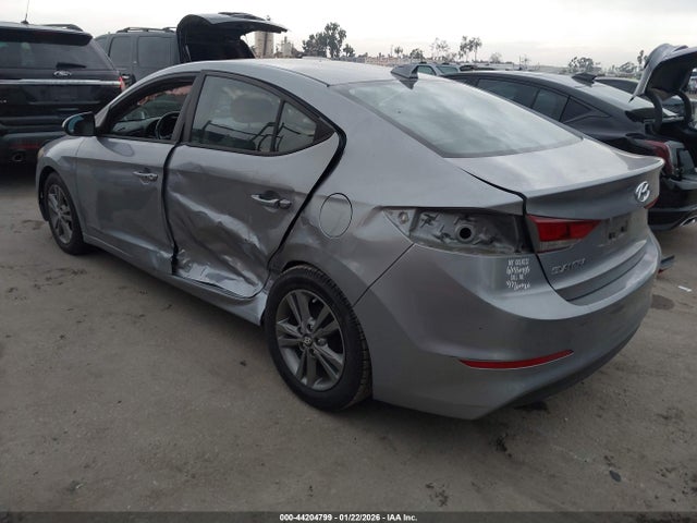5NPD84LF5HH016517 Hyundai ELANTRA SE