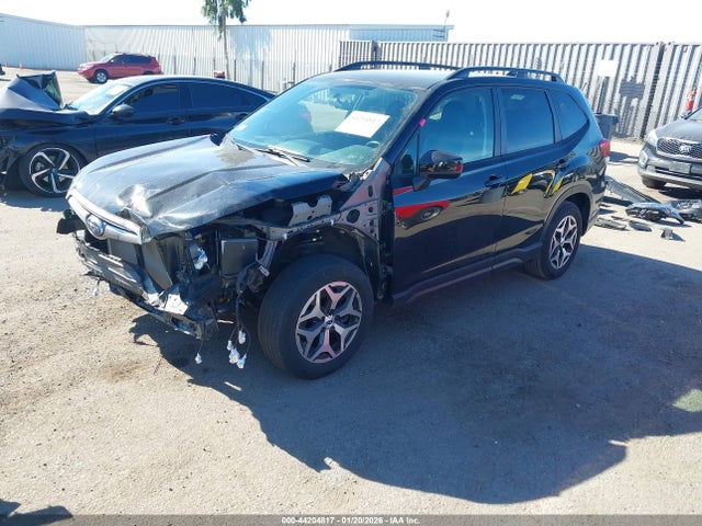 JF2SKAJC2LH603623 Subaru Forester Premium