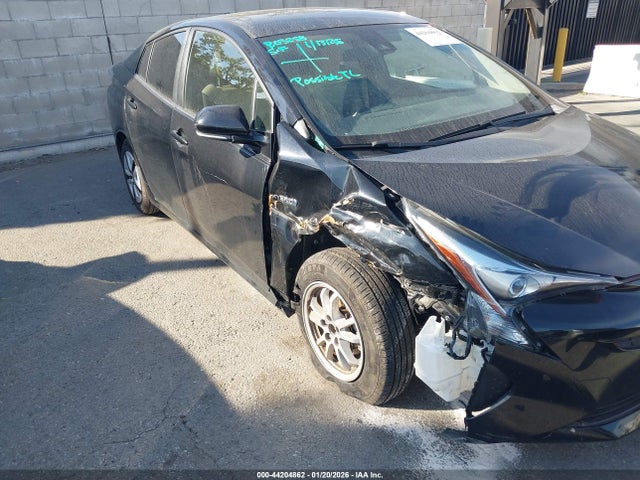 JTDKBRFU5H3047164 Toyota Prius Two