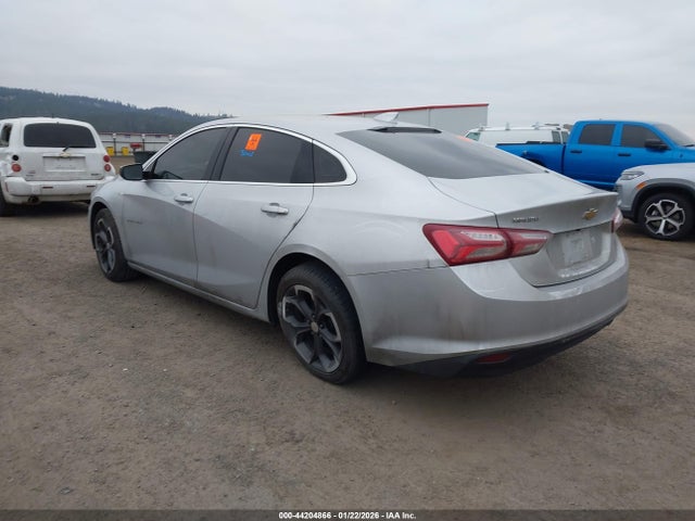 1G1ZD5ST3NF136829 Chevrolet Malibu Fwd Lt