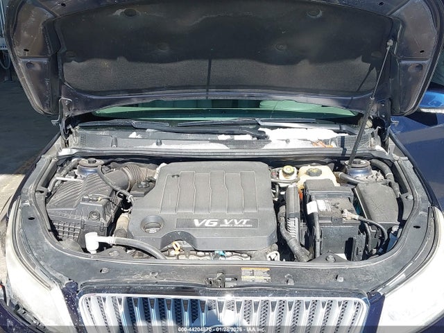44204870 :رقم المزاد ، 1G4GC5EG0AF198453 vin ، 2010 Buick Lacrosse Cxl مزاد بيع