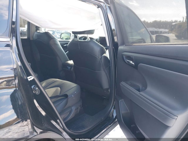 5TDKDRBH5RS571210 Toyota Highlander Xle