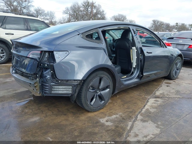 2018 TESLA MODEL 3 5YJ3E1EB7JF119598 Photo 3
