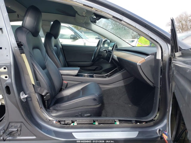 2018 TESLA MODEL 3 5YJ3E1EB7JF119598 Photo 4