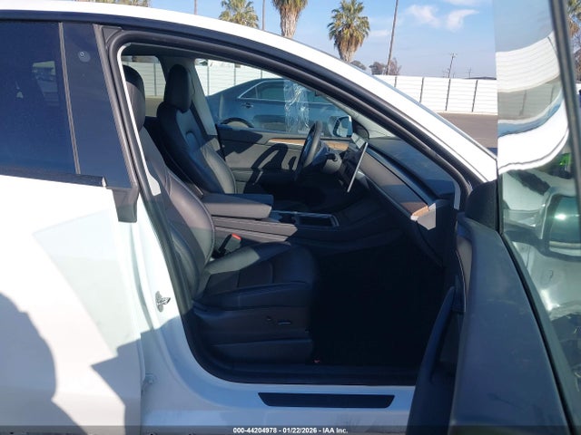 2023 TESLA MODEL Y 7SAYGAEE3PF639271 Photo 4