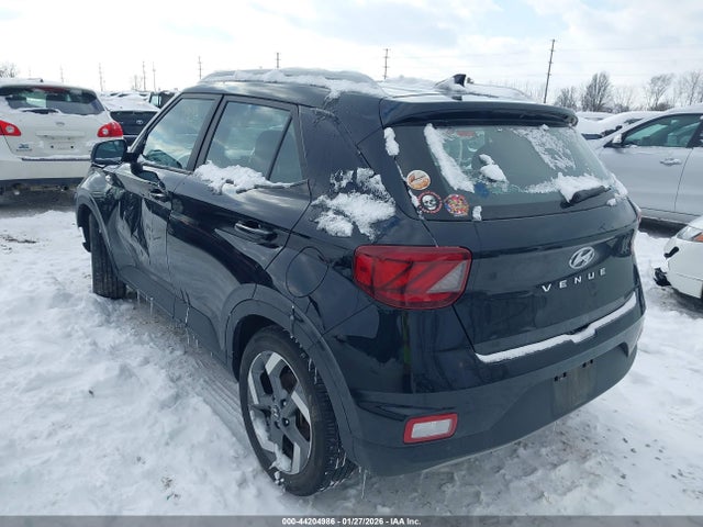2021 HYUNDAI VENUE KMHRC8A34MU114633 Photo 2