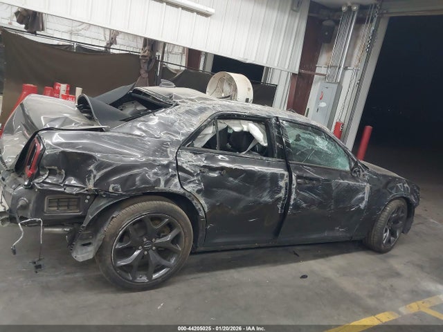 44205025 :رقم المزاد ، 2C3CCABG7PH613828 vin ، 2023 Chrysler 300 مزاد بيع