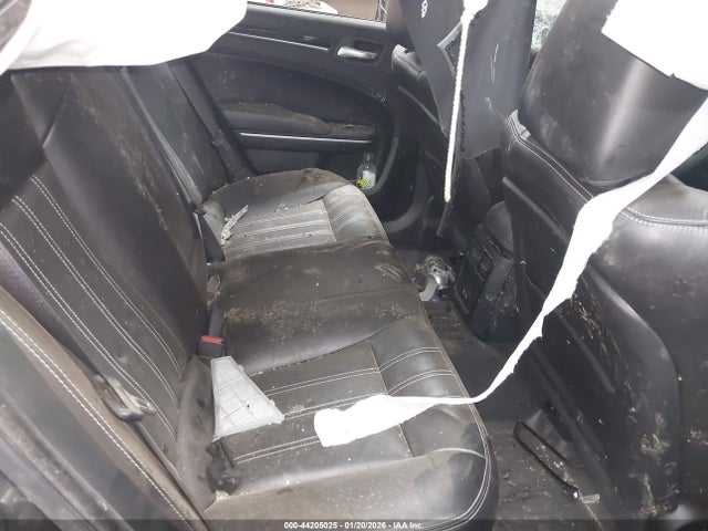 44205025 :رقم المزاد ، 2C3CCABG7PH613828 vin ، 2023 Chrysler 300 مزاد بيع