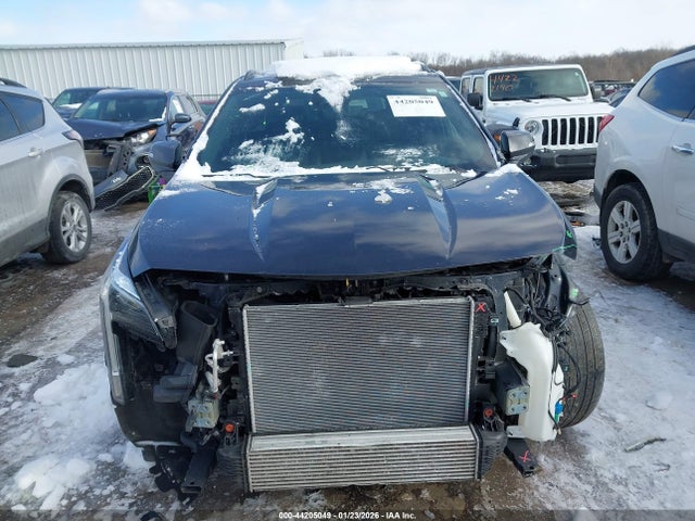 Продажа на аукционе авто 2022 Cadillac Xt4 Awd Sport, vin: 1GYFZFR46NF169236, номер лота: 44205049