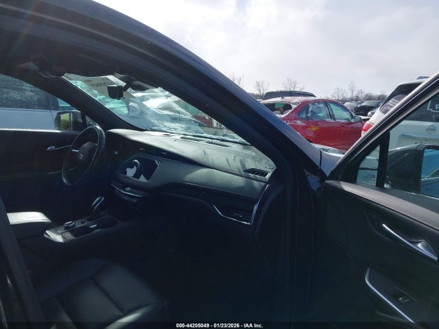 2022 CADILLAC XT4 1GYFZFR46NF169236 Photo 4