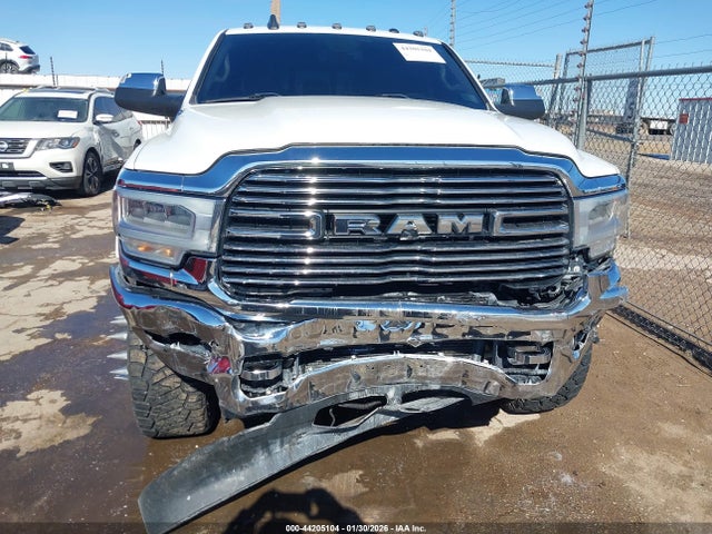 Продаж на аукціоні авто 2021 Ram 3500 Laramie  4x4 6'4 Box, vin: 3C63RRML0MG528352, номер лоту: 44205104