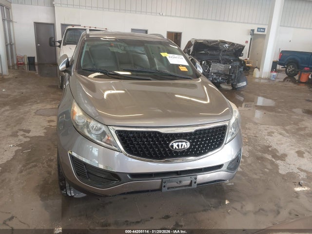 44205114 :رقم المزاد ، KNDPBCAC3F7710660 vin ، 2015 Kia Sportage Lx مزاد بيع