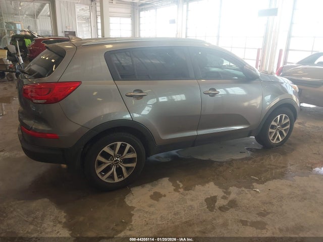 44205114 :رقم المزاد ، KNDPBCAC3F7710660 vin ، 2015 Kia Sportage Lx مزاد بيع