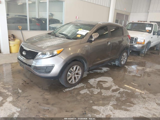 44205114 :رقم المزاد ، KNDPBCAC3F7710660 vin ، 2015 Kia Sportage Lx مزاد بيع