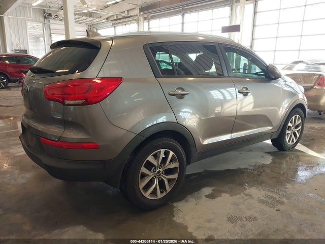 44205114 :رقم المزاد ، KNDPBCAC3F7710660 vin ، 2015 Kia Sportage Lx مزاد بيع