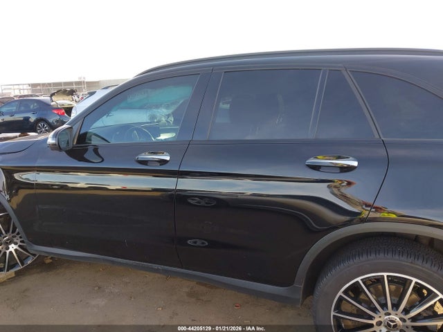Продажа на аукционе авто 2022 Mercedes-benz Glc 300 Suv, vin: W1N0G8DB1NG040729, номер лота: 44205129