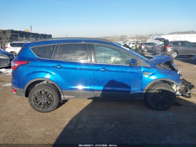 1FMCU9GD9JUC24016 Ford ESCAPE SE