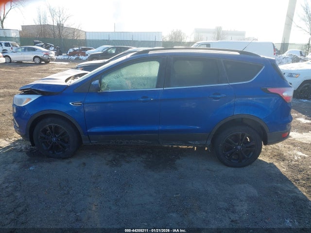 1FMCU9GD9JUC24016 Ford ESCAPE SE