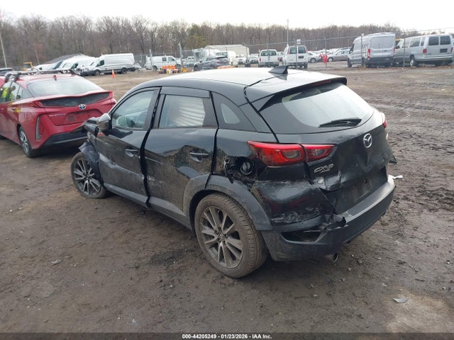 2017 MAZDA CX-3 JM1DKFC72H0141302 Photo 2