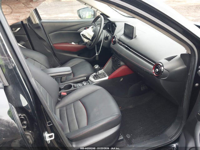 2017 MAZDA CX-3 JM1DKFC72H0141302 Photo 4