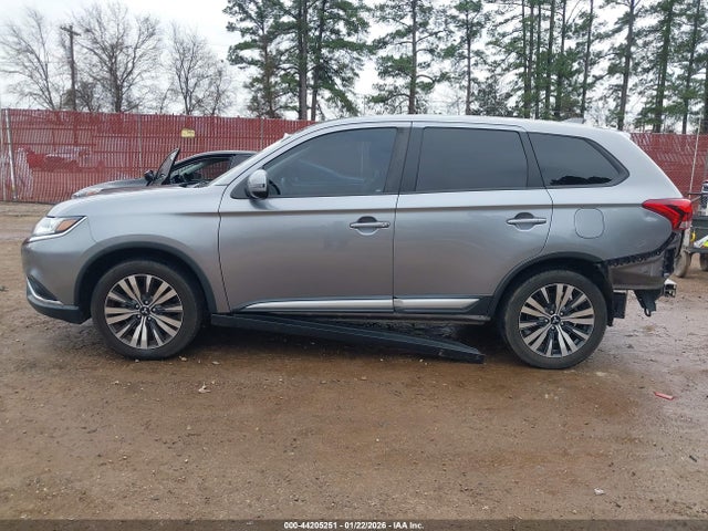 44205251 :رقم المزاد ، JA4AD3A32KZ046389 vin ، 2019 Mitsubishi Outlander Se مزاد بيع