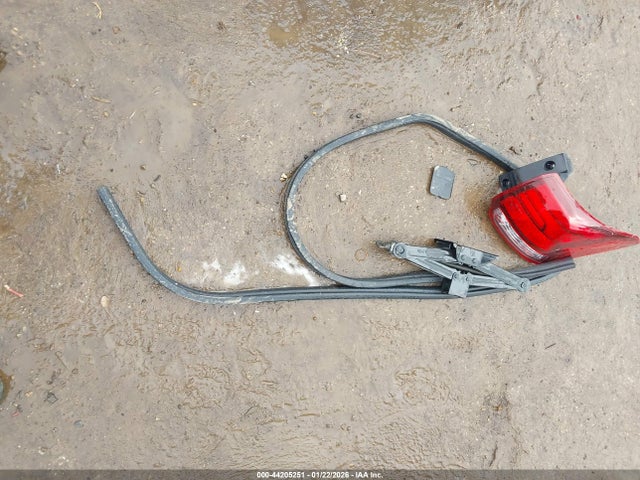44205251 :رقم المزاد ، JA4AD3A32KZ046389 vin ، 2019 Mitsubishi Outlander Se مزاد بيع
