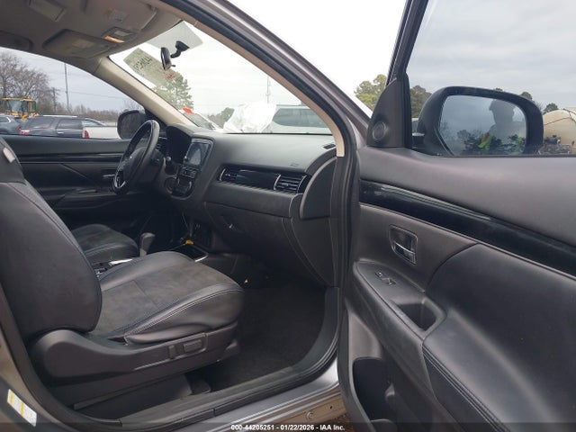 44205251 :رقم المزاد ، JA4AD3A32KZ046389 vin ، 2019 Mitsubishi Outlander Se مزاد بيع
