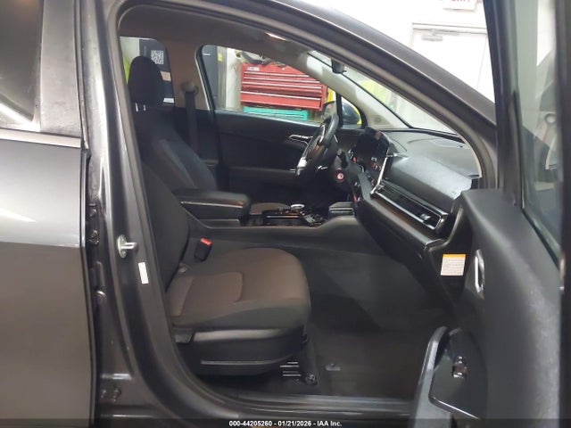 2023 KIA SPORTAGE HYBRID KNDPUCAG9P7059257 Photo 4