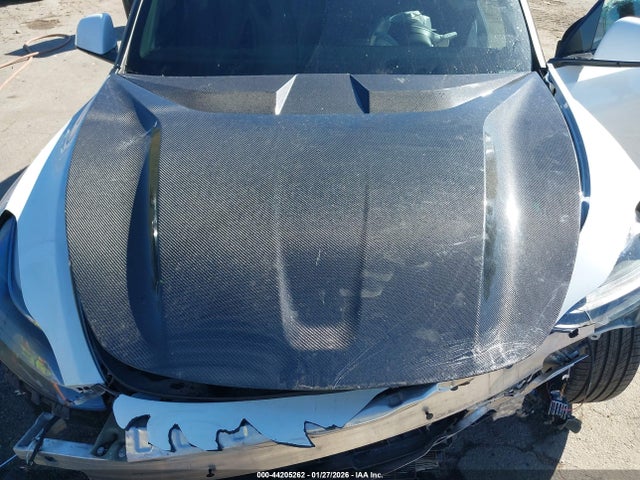 Продажа на аукционе авто 2022 Tesla Model Y Performance Dual Motor All-wheel Drive, vin: 7SAYGDEF9NF405661, номер лота: 44205262