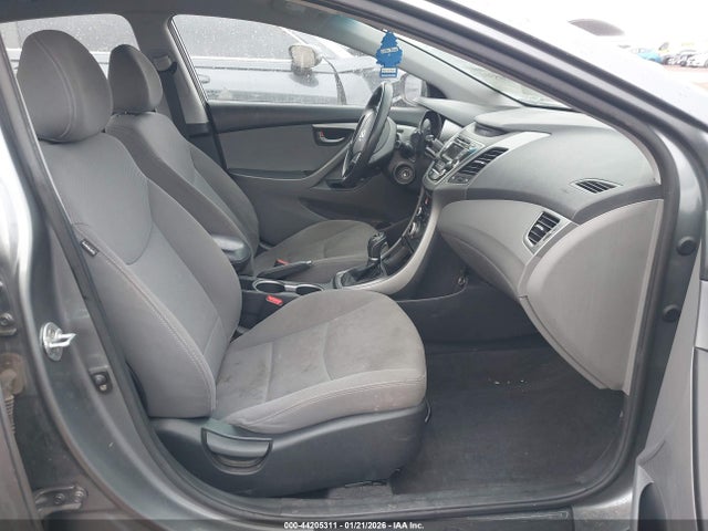 KMHDH4AE1GU624190 Hyundai ELANTRA SE