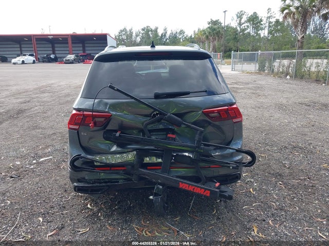 Aukcja sprzedaży 2023 Volkswagen Tiguan 2.0t Se R-line Black, vin: 3VVCB7AX3PM122016, numer aukcji: 44205326