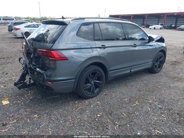 Aukcja sprzedaży 2023 Volkswagen Tiguan 2.0t Se R-line Black, vin: 3VVCB7AX3PM122016, numer aukcji: 44205326