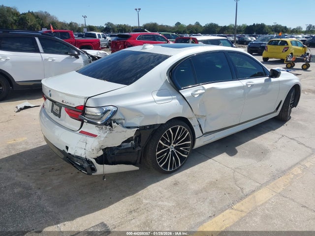 2018 BMW 750I WBA7F0C52JGM23270 Photo 3