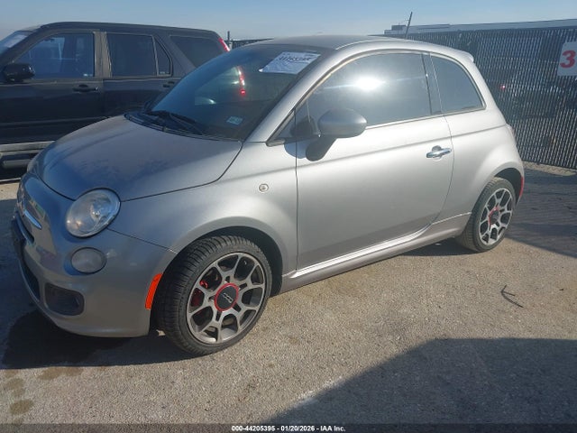 2015 FIAT 500 3C3CFFBR8FT667490 Photo 1