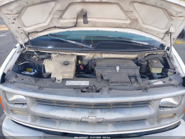 1999 CHEVROLET EXPRESS 1GCFG15R6X1082505 Photo 9
