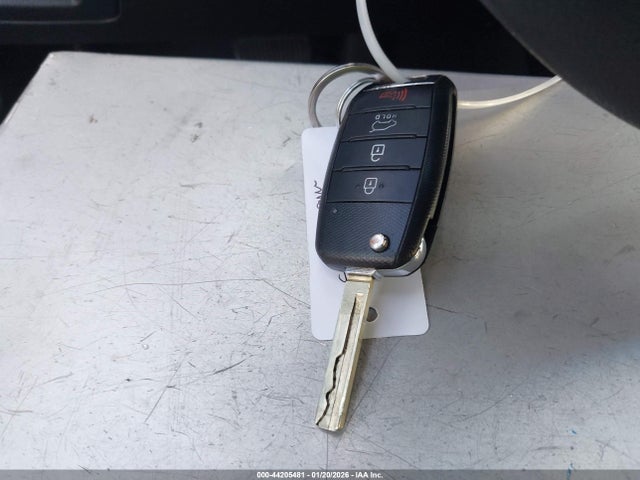 5XYPG4A56LG628493 KIA Sorento 3.3l Lx
