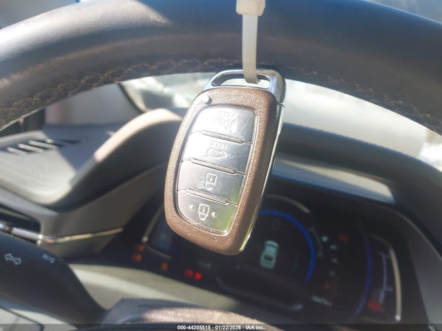 KMHC75LJ4LU074122 Hyundai Ioniq Electric Se
