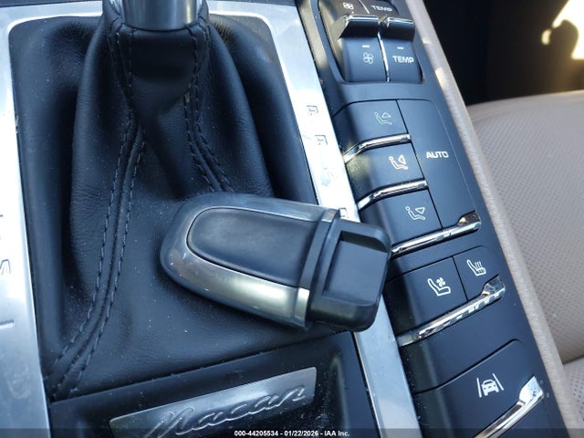 2021 PORSCHE MACAN WP1AA2A54MLB00404 Photo 10