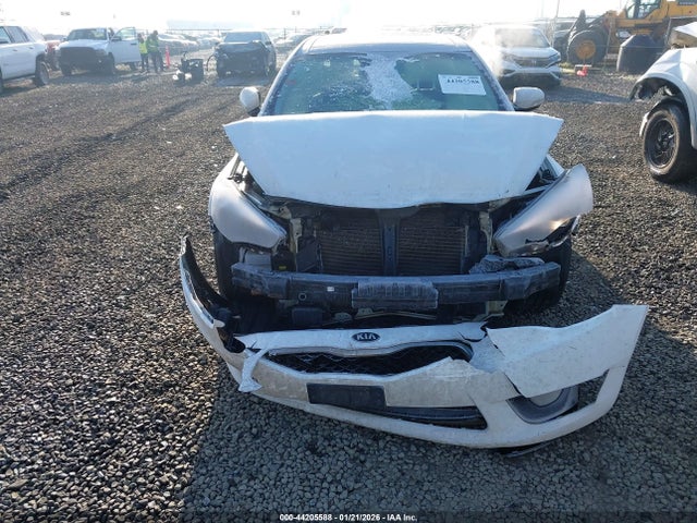 KNALN4D71F5176027 KIA Cadenza Premium