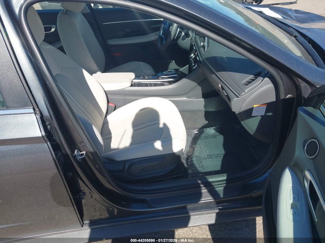 KMHL24JJ8PA057116 Hyundai Sonata Hybrid Blue