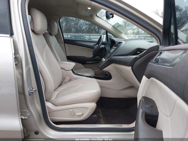 2017 LINCOLN MKC 5LMCJ1C98HUL56400 Photo 4