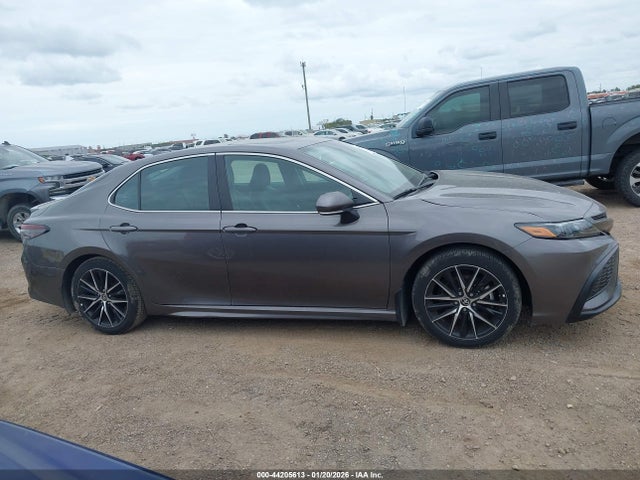 4T1T11AK7RU859460 Toyota CAMRY SE