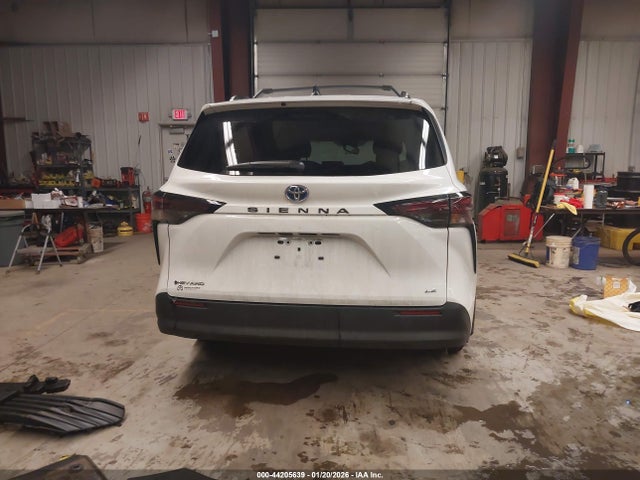 44205639 :رقم المزاد ، 5TDBSKFC3SS165900 vin ، 2025 Toyota Sienna Le مزاد بيع