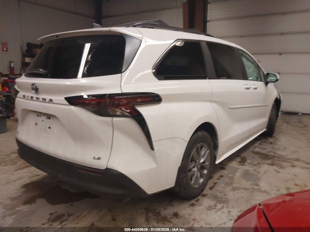 44205639 :رقم المزاد ، 5TDBSKFC3SS165900 vin ، 2025 Toyota Sienna Le مزاد بيع