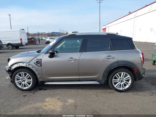 Mini Countryman Cooper S 2017 WMZYT3C30H3D98325 Image 15