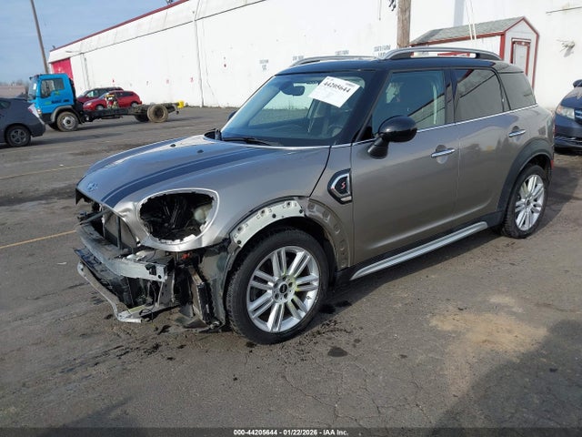Mini Countryman Cooper S 2017 WMZYT3C30H3D98325 Image 2