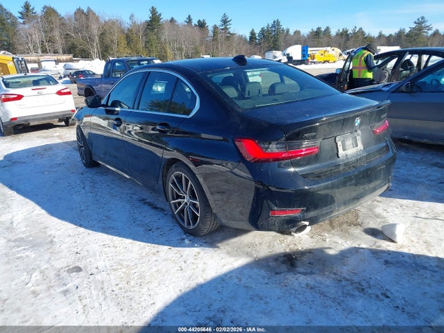 44205646 :رقم المزاد ، 3MW5R7J04M8B88548 vin ، 2021 Bmw 330i Xdrive مزاد بيع